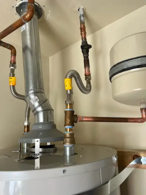 Water heater installation and plumbing repair in Hawthorne Terrace